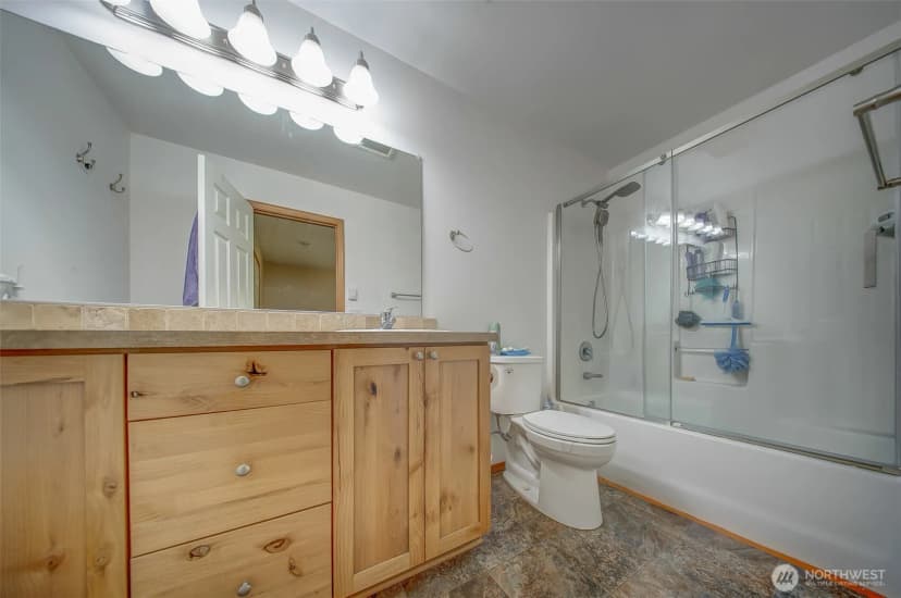 Property photo for 161 E Tenby Way, Shelton photo 35
