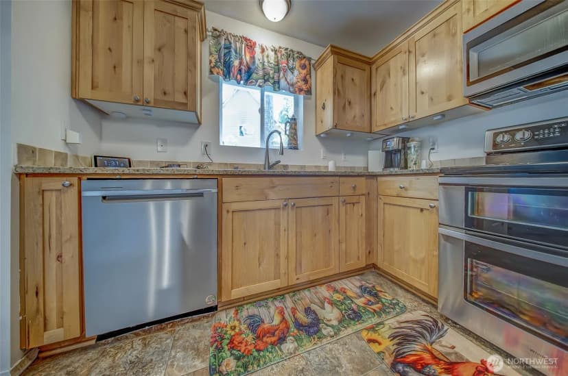 Property photo for 161 E Tenby Way, Shelton photo 20
