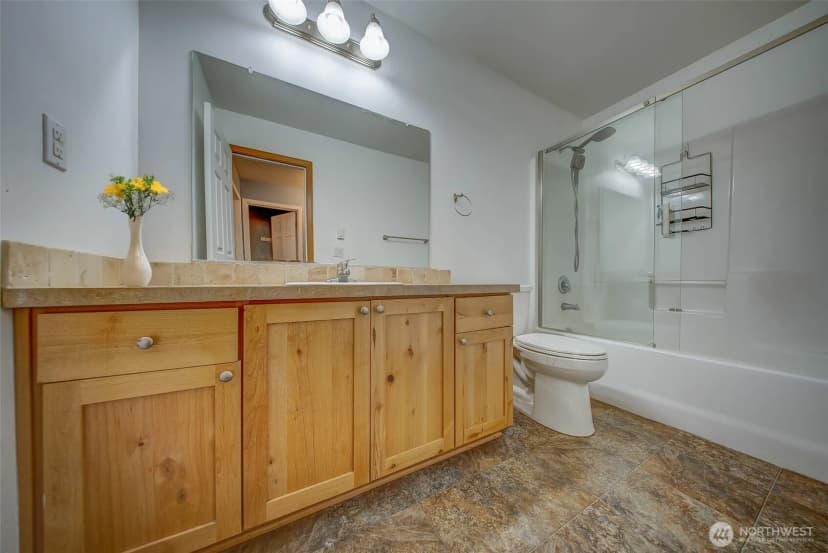Property photo for 161 E Tenby Way, Shelton photo 31