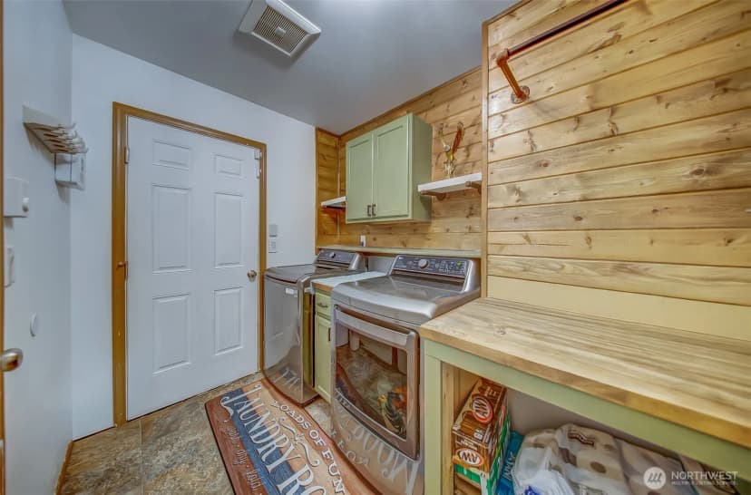 Property photo for 161 E Tenby Way, Shelton photo 23