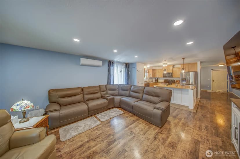 Property photo for 161 E Tenby Way, Shelton photo 26