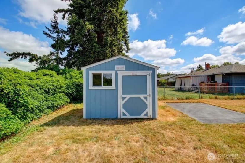 Property photo for 21 Sw 8th Avenue, Oak Harbor photo 22