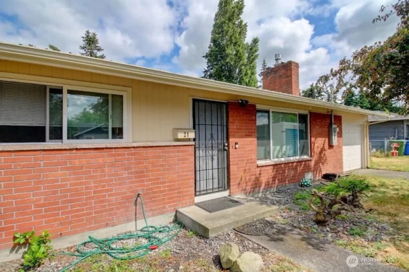 Property photo for 21 Sw 8th Avenue, Oak Harbor photo 15