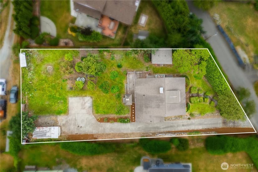 Property photo for 10115 15th Avenue S, Seattle photo 36