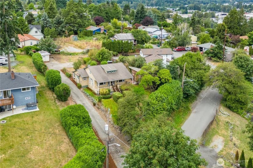 Property photo for 10115 15th Avenue S, Seattle photo 38