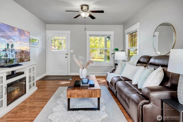 Property photo for 39801 Se Walnut Street, Snoqualmie photo 5