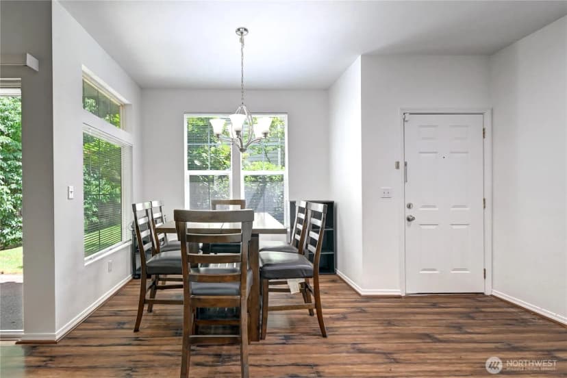 Property photo for 2174 Newport Way Nw #4-6, Issaquah photo 7