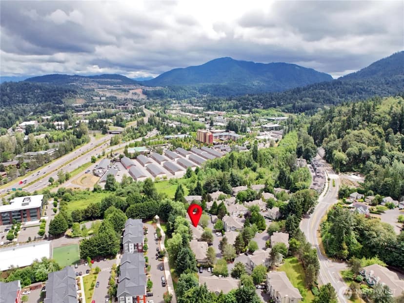 Property photo for 2174 Newport Way Nw #4-6, Issaquah photo 16