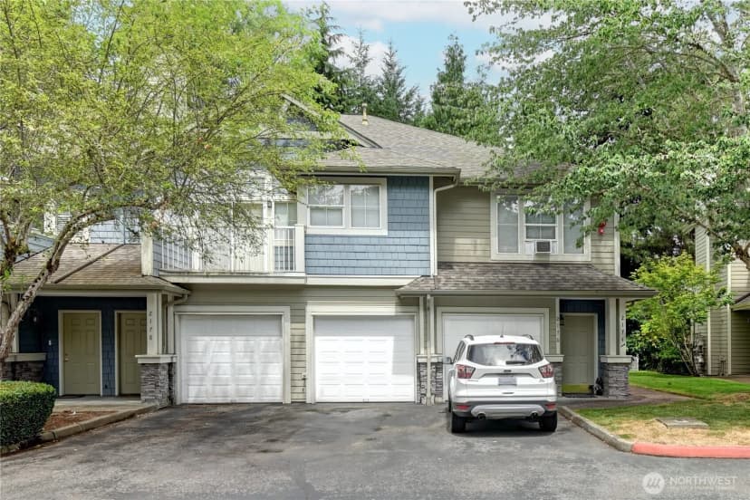 Property photo for 2174 Newport Way Nw #4-6, Issaquah