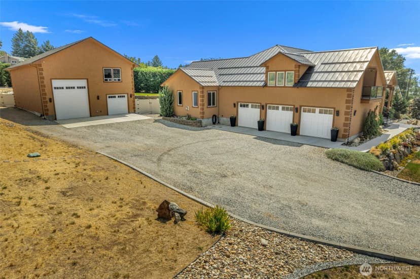 Property photo for 262 42nd Court Nw, East Wenatchee photo 7