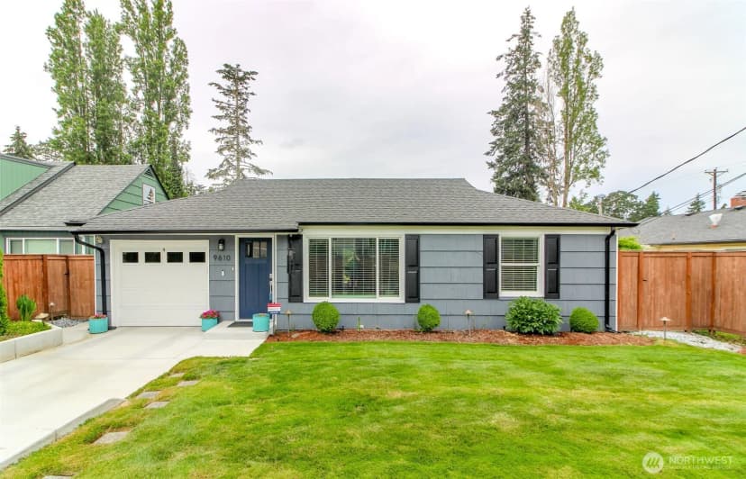 Property photo for 9610 Oak Lane Sw, Lakewood photo 2