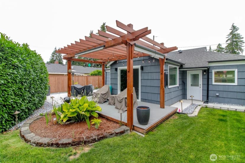 Property photo for 9610 Oak Lane Sw, Lakewood photo 20