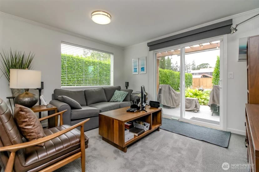 Property photo for 9610 Oak Lane Sw, Lakewood photo 14