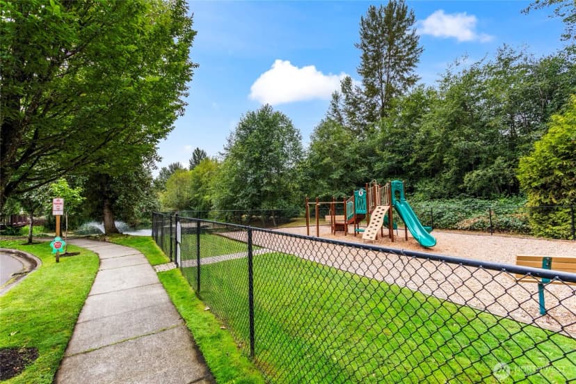 Property photo for 129 Birch Street, Fircrest photo 27