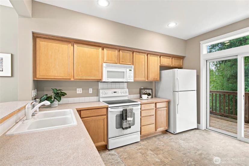 Property photo for 129 Birch Street, Fircrest photo 6