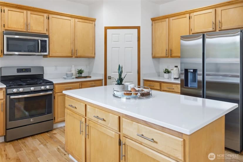 Property photo for 14717 Madison Way, Lynnwood photo 12