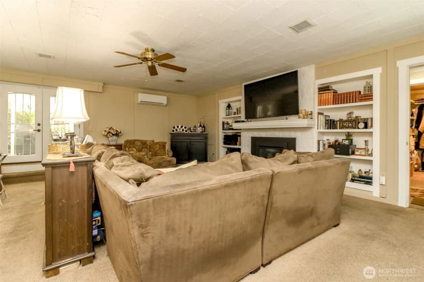 Property photo for 10415 Brook Lane Sw, Lakewood photo 21