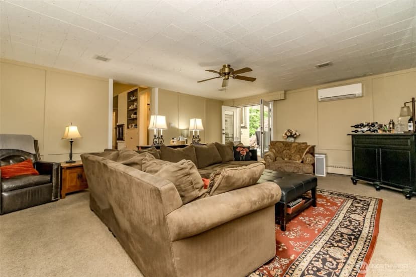 Property photo for 10415 Brook Lane Sw, Lakewood photo 22