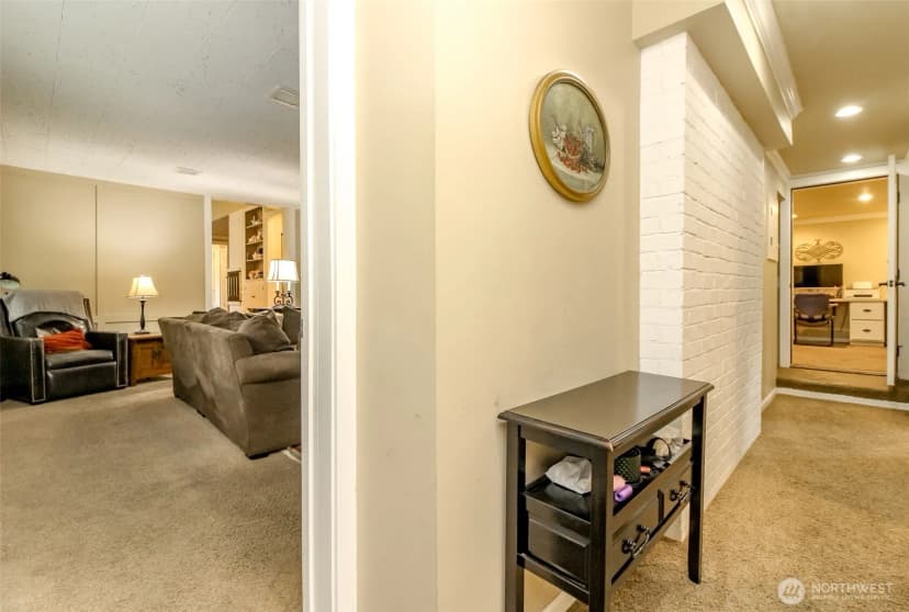 Property photo for 10415 Brook Lane Sw, Lakewood photo 19