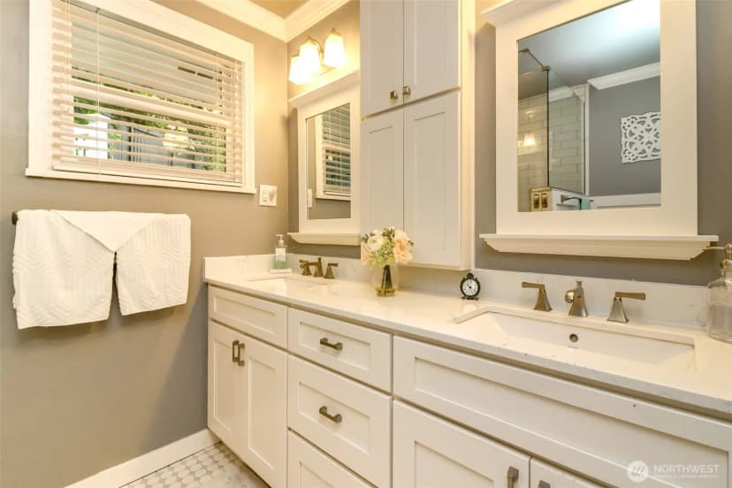 Property photo for 10415 Brook Lane Sw, Lakewood photo 30