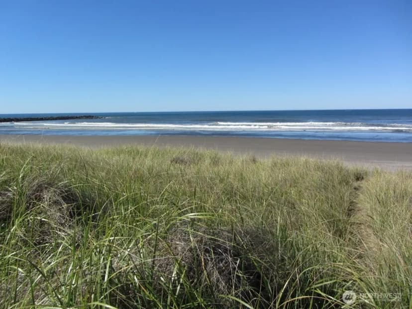Property photo for 1437 Ocean Shores Boulevard Sw, Ocean Shores photo 3