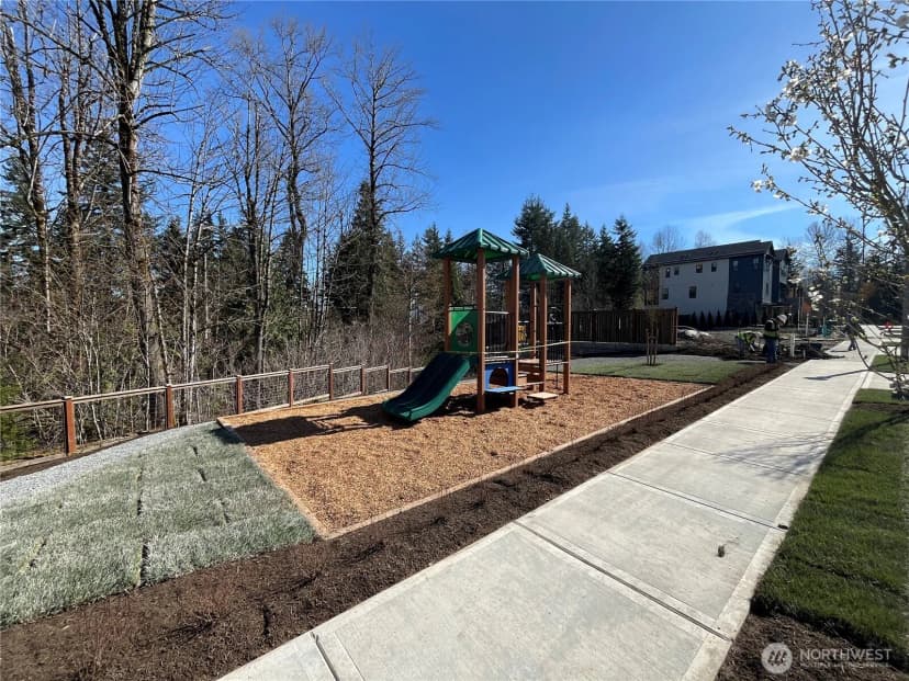 Property photo for 8605 Summit Avenue Se #13, Snoqualmie photo 5