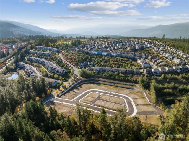 Property photo for 8605 Summit Avenue Se #13, Snoqualmie photo 3