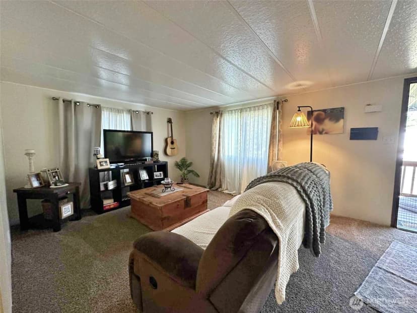 Property photo for 170 Tilton Drive, Morton photo 11