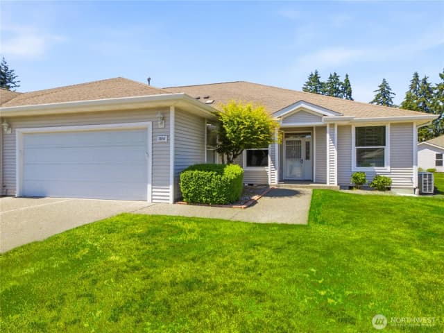 Property photo for 7014 89th Avenue Ct Sw, Lakewood photo 2