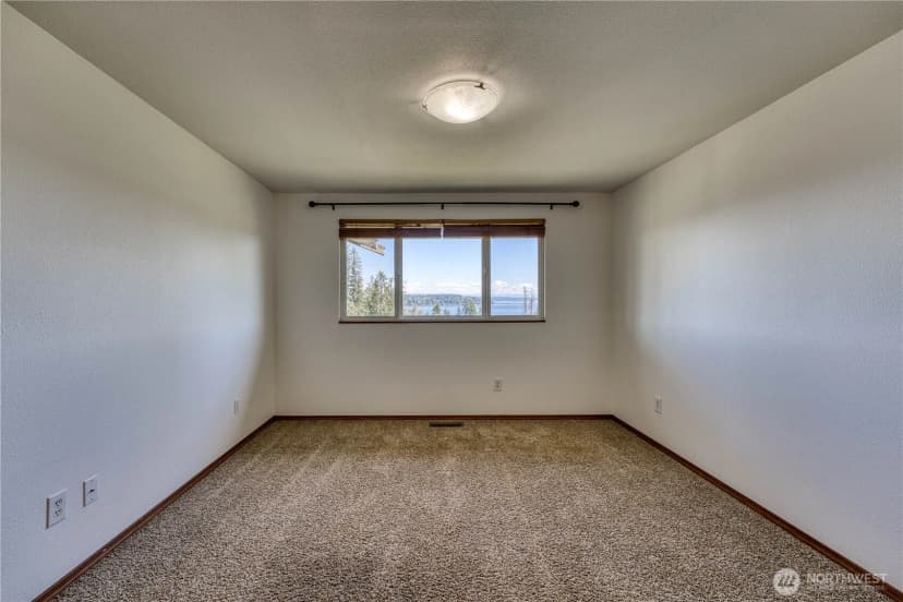 Property photo for 7912 Se Puget Heights Lane, Port Orchard photo 19
