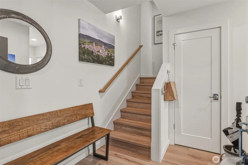 Property photo for 6313 9th Avenue Ne #a, Seattle photo 5