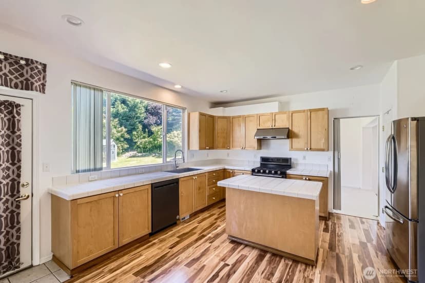 Property photo for 24036 Se 10th Court, Sammamish photo 11