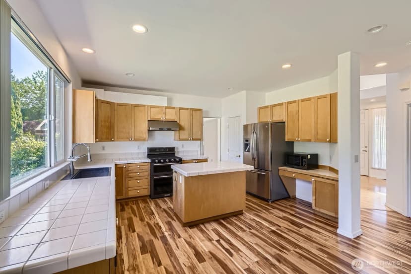 Property photo for 24036 Se 10th Court, Sammamish photo 12