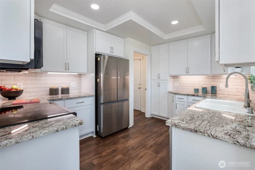 Property photo for 610 N 125th Street, Seattle photo 11
