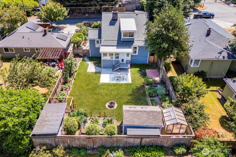 Property photo for 610 N 125th Street, Seattle