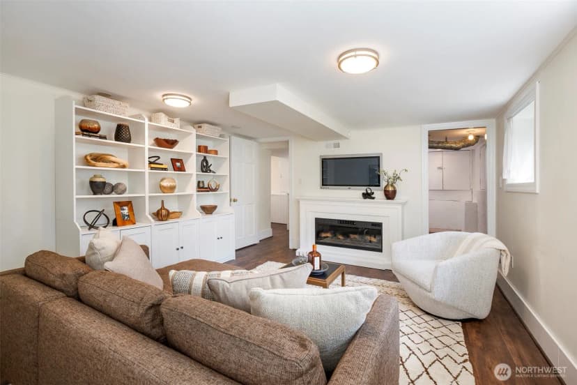 Property photo for 610 N 125th Street, Seattle photo 19