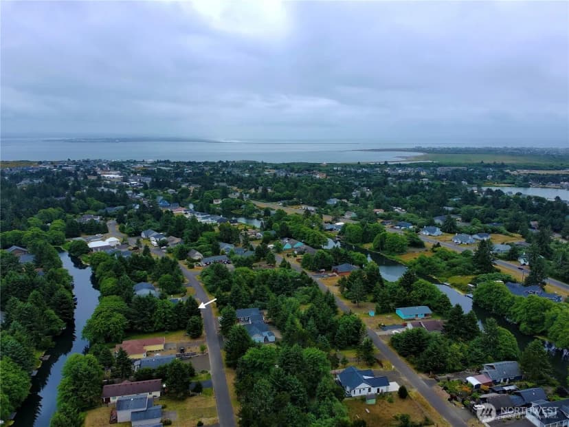 Property photo for 772 Island Circle Se, Ocean Shores photo 30