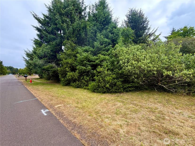 Property photo for 772 Island Circle Se, Ocean Shores photo 14