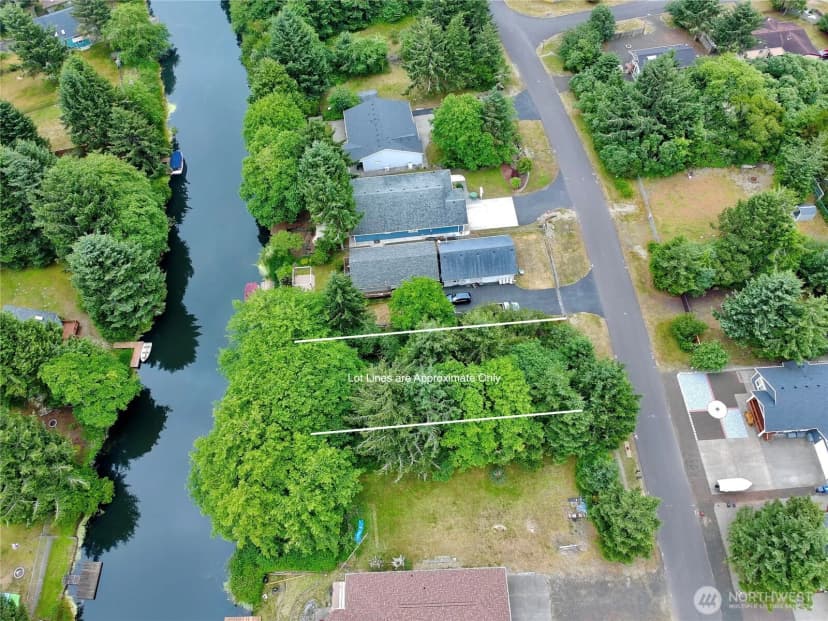Property photo for 772 Island Circle Se, Ocean Shores photo 16