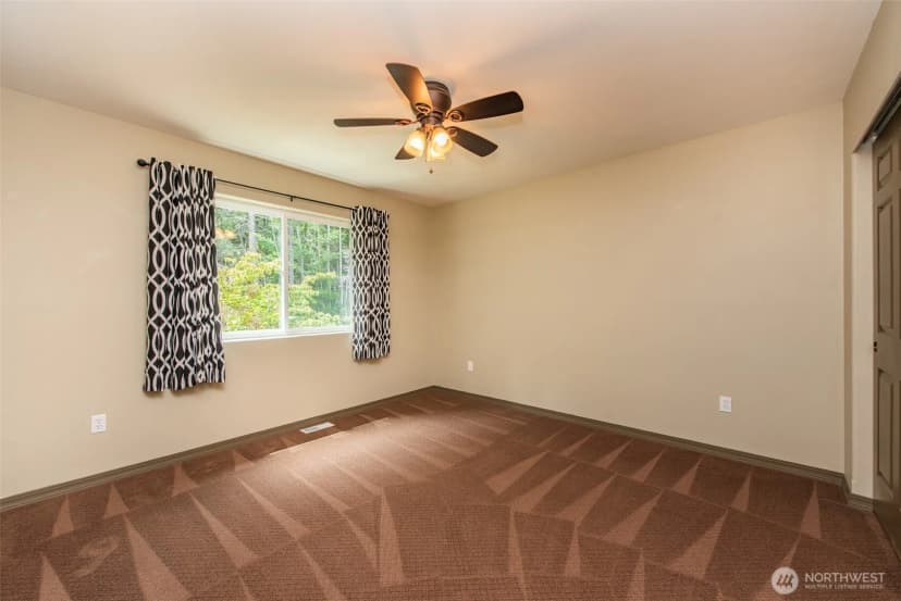 Property photo for 20 Doe Run Road, Sequim photo 32