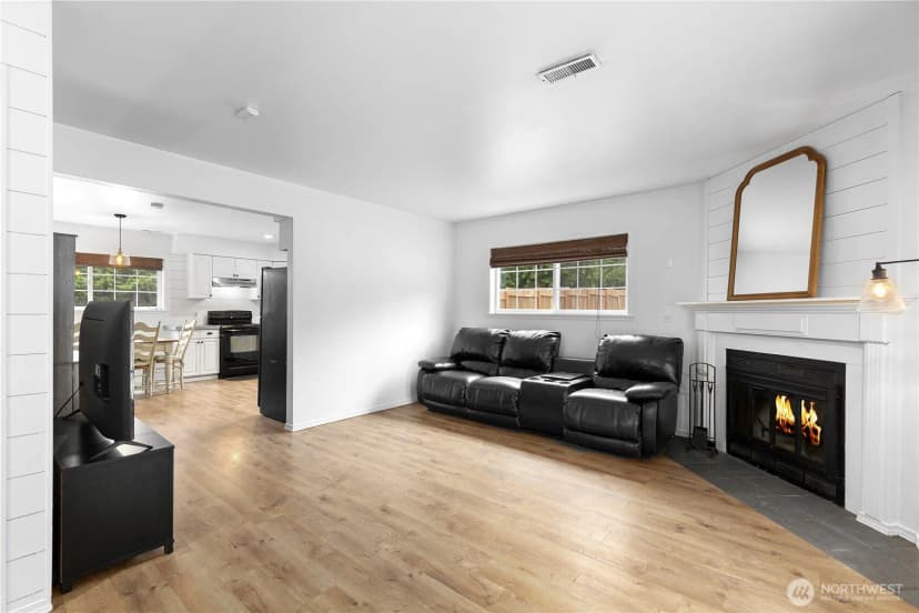 Property photo for 91 Loafer Lane, Port Angeles photo 9