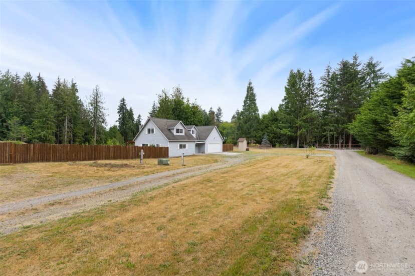 Property photo for 91 Loafer Lane, Port Angeles photo 2