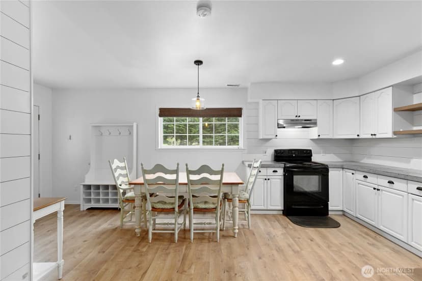 Property photo for 91 Loafer Lane, Port Angeles photo 6