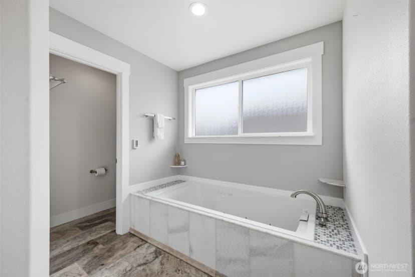 Property photo for 20910 Church Lake Drive E, Bonney Lake photo 12