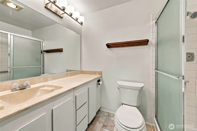 Property photo for 22700 28th Avenue S #203, Des Moines photo 12