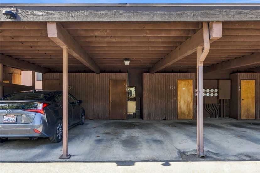 Property photo for 22700 28th Avenue S #203, Des Moines photo 15