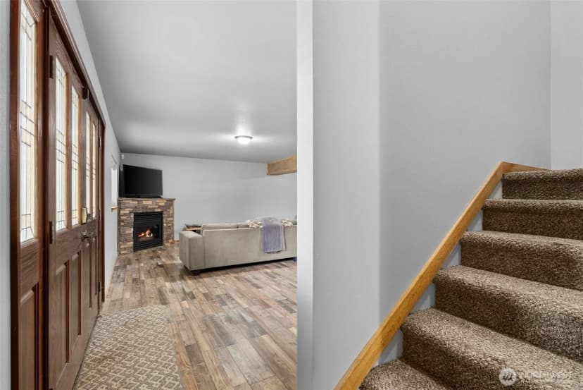 Property photo for 233 Devereese Road, Chehalis photo 31