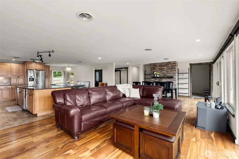 Property photo for 233 Devereese Road, Chehalis photo 9