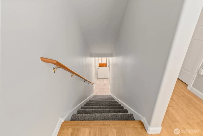 Property photo for 7703 11 Avenue Sw, Seattle photo 3
