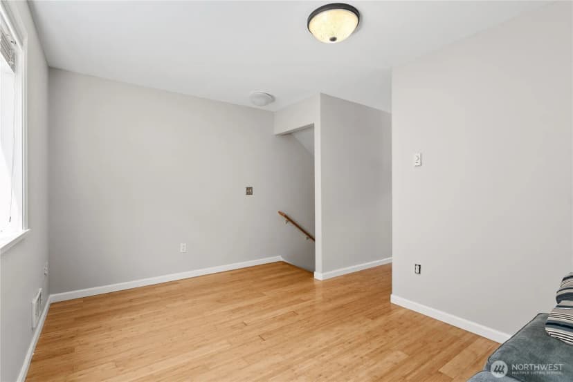 Property photo for 7703 11 Avenue Sw, Seattle photo 7